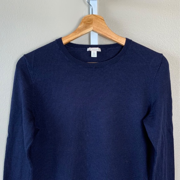 GAP Merino Crewneck Pullover Sweater - Picture 3 of 16